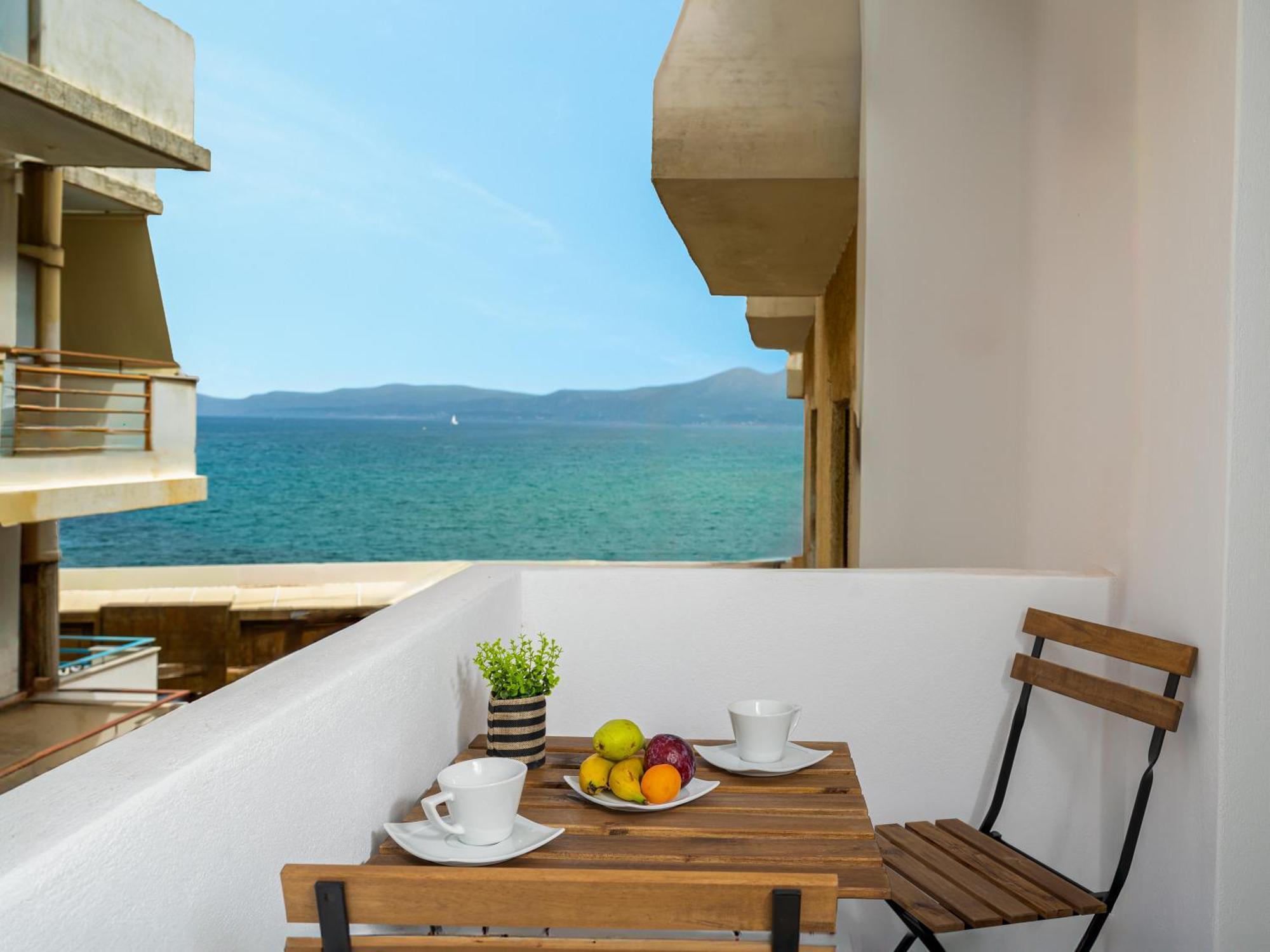 Makas Suites Hersonissos  Exteriör bild